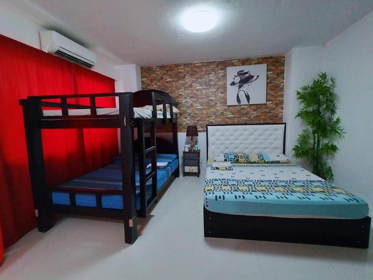 N&J Lopez Lodging House Pasay Esterno foto