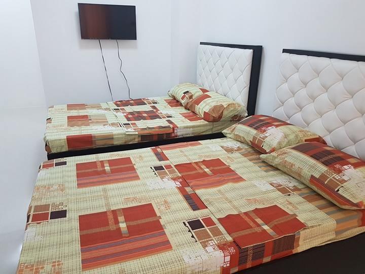 N&J Lopez Lodging House Pasay Esterno foto
